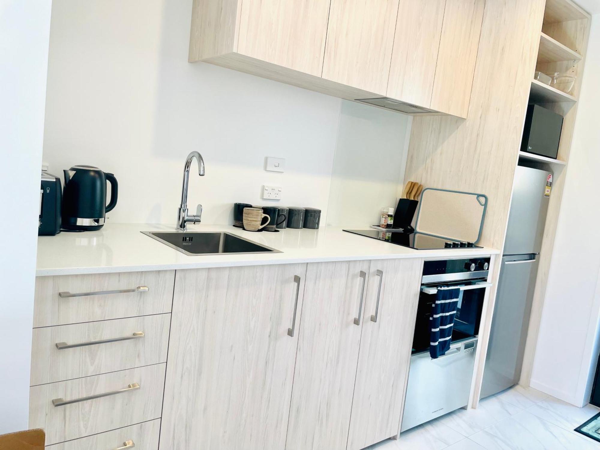 Apartment Sunny Oasis- Modern Loft Hidden On Cashel Christchurch